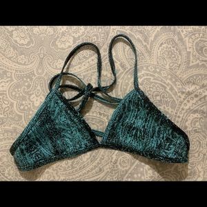 Jolyn triangle top size small